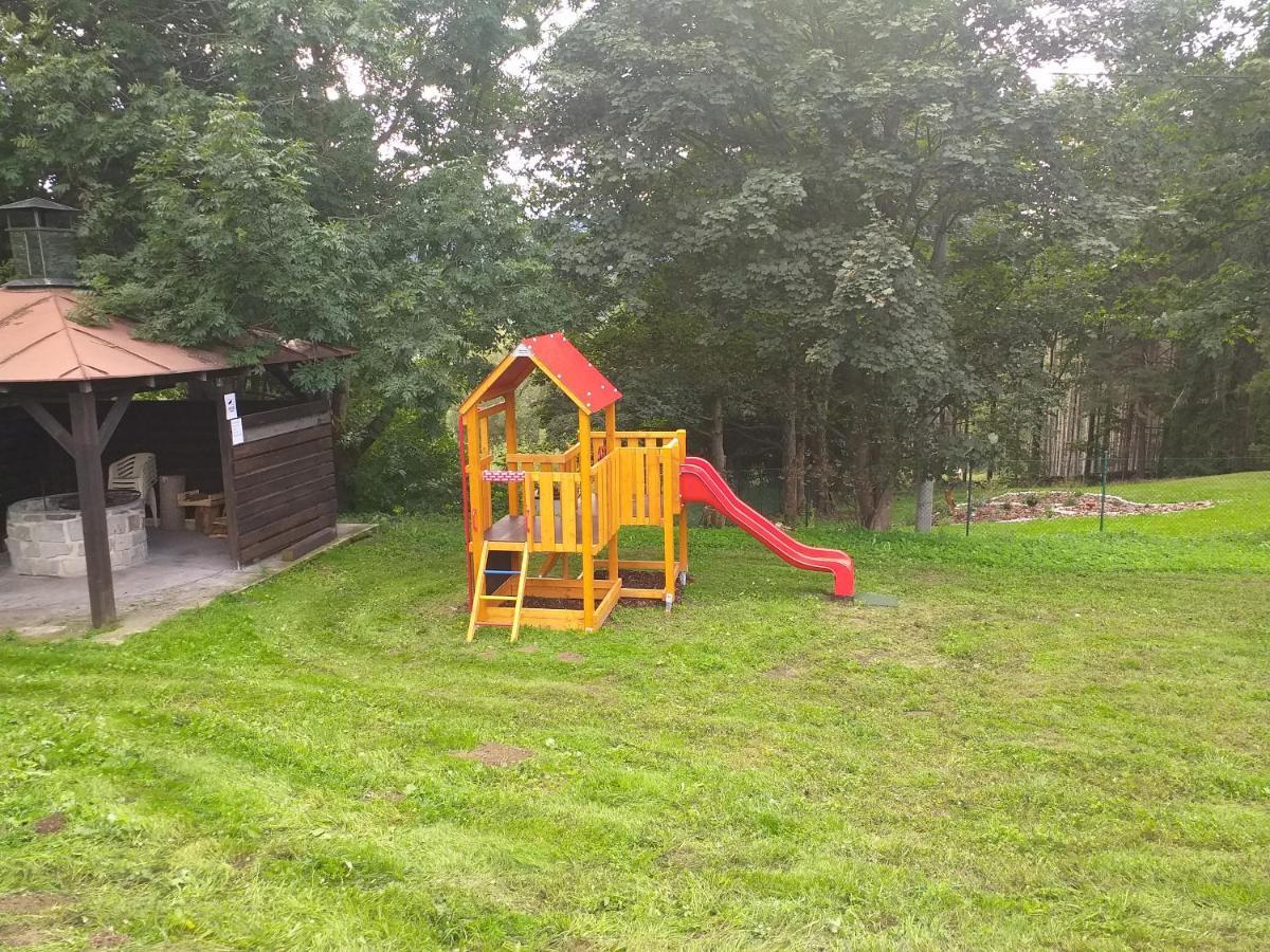 Penzion Na Vysluni Strasin Zewnętrze zdjęcie