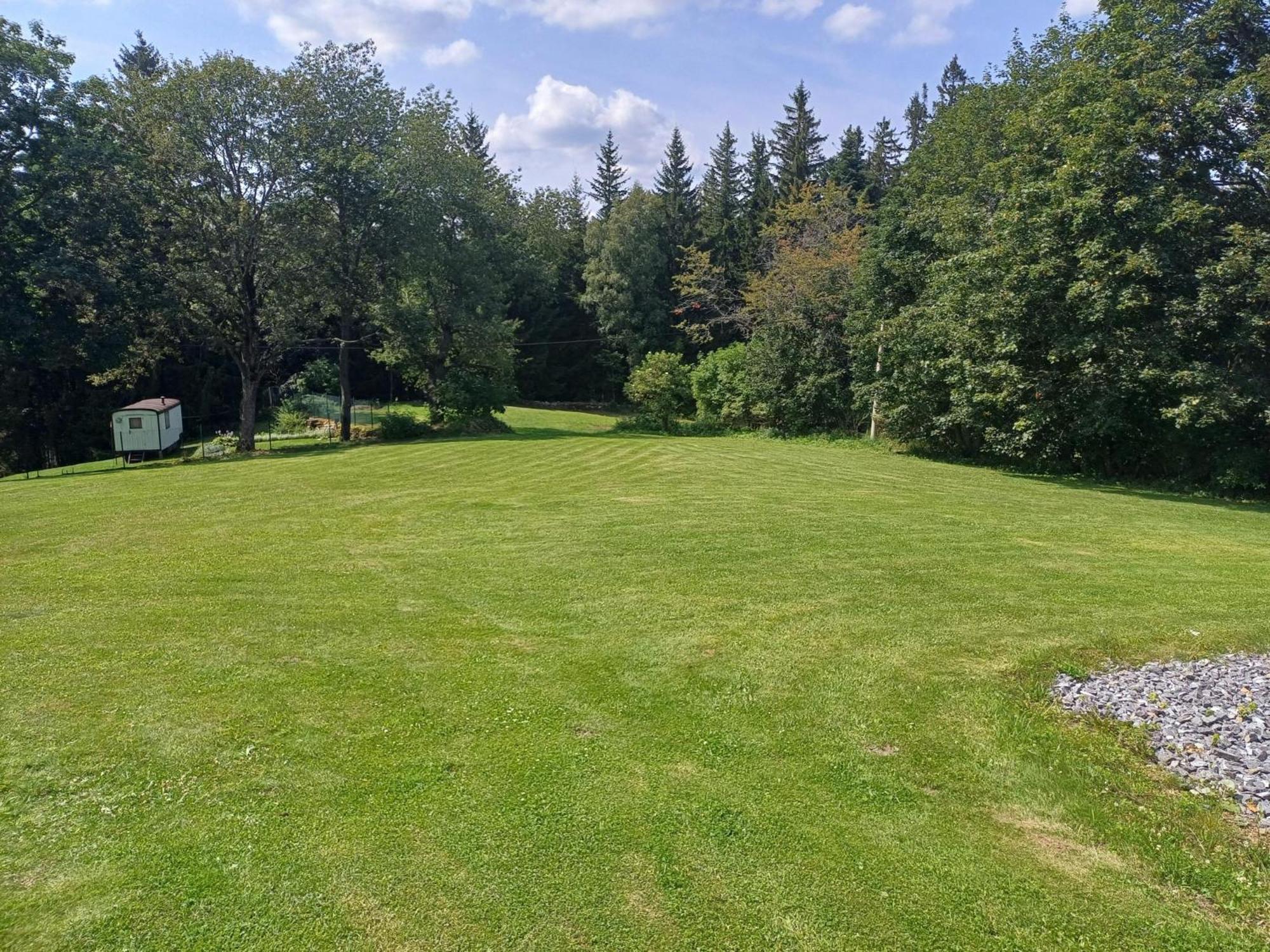 Penzion Na Vysluni Strasin Zewnętrze zdjęcie